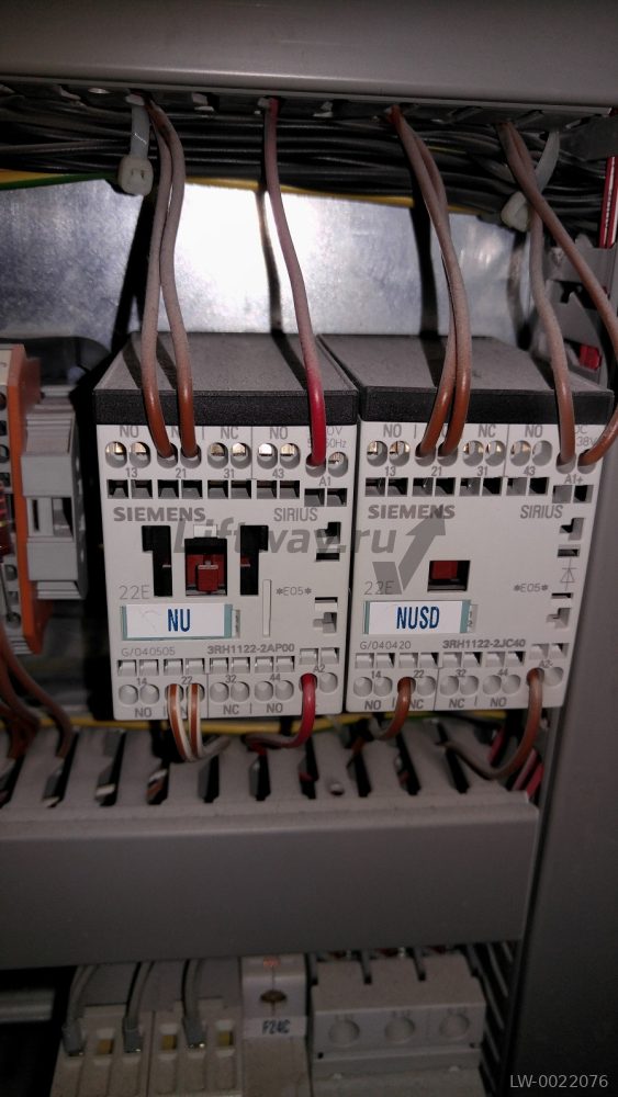 ВСПОМОГАТЕЛЬНЫЙ КОНТАКТОР, 2НО+2НЗ, AC 230 V, 50 ГЦ, ПРУЖИННЫЕ ЗАЖИМЫ, ТИПОРАЗМЕР S00