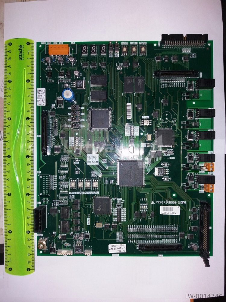 Плата Mitsubishi P203745B000G05