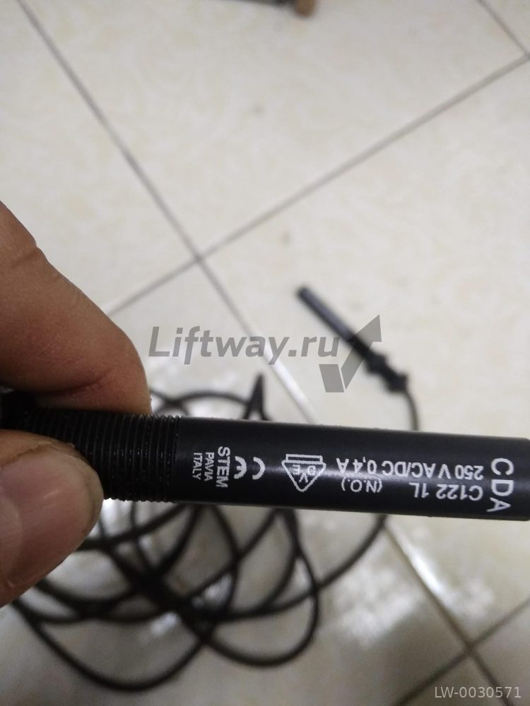 Датчик STEM CDA NO C122 1L 250VAC/DC 0,4A