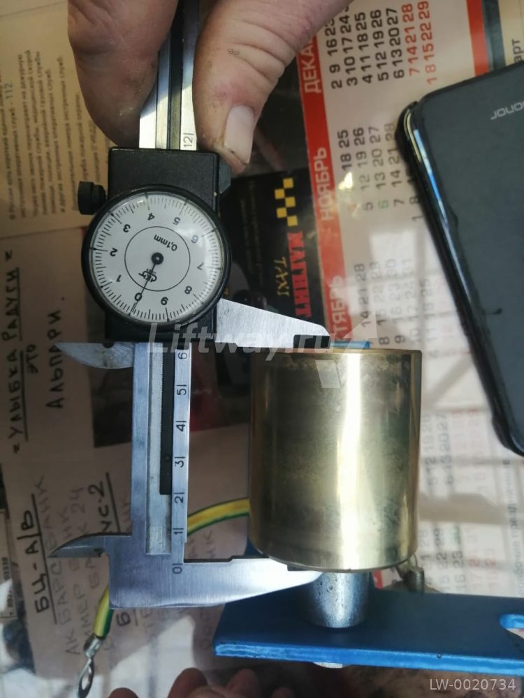 Ролик бронзовый D=50mm ширина 60 mm подш. 6203 поручня эскалатора