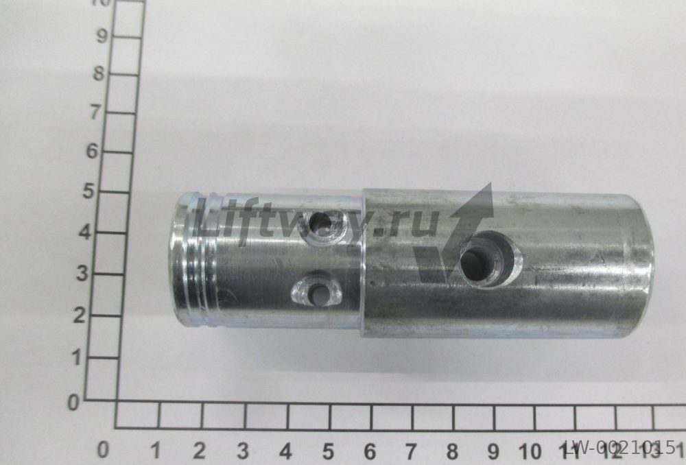Втулка ступени для оси цепи Kone 13KV (L=90мм) D=12,8мм X=57,8мм (27/30,45мм) с тремя отверстиями