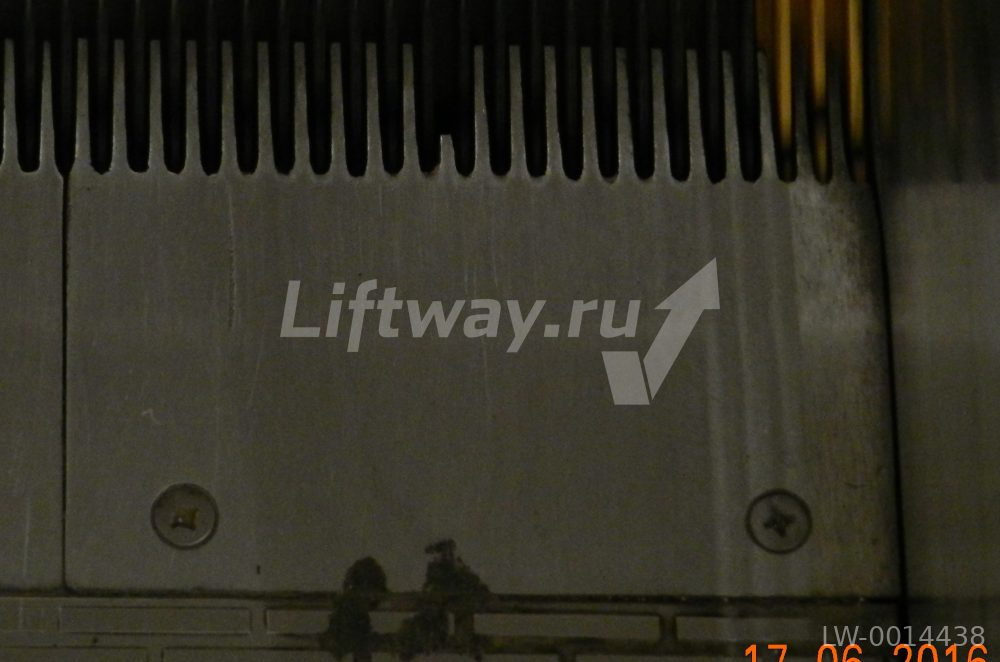Гребенка траволатора Sanyo, алюминиевая, правая, 22 зуба